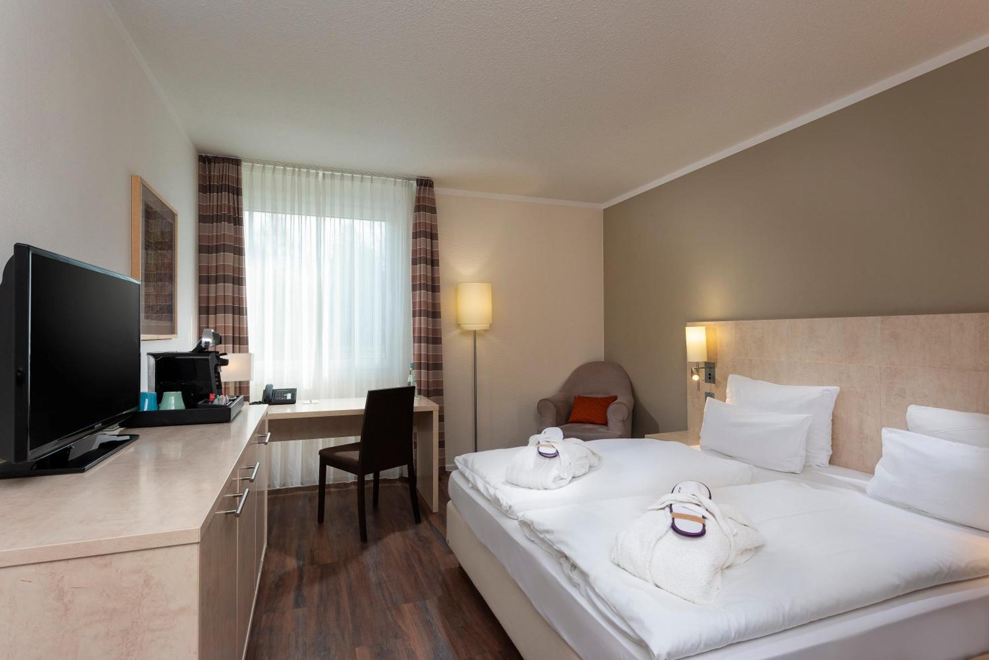 Mercure Hotel Duesseldorf Sued Exterior foto